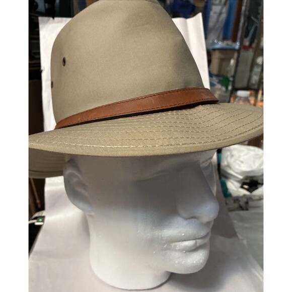 London Fog Other - Vintage London Fog Mens Fedora Size Small 6 3/4 - 6 7/8 Tan USA Leather Band